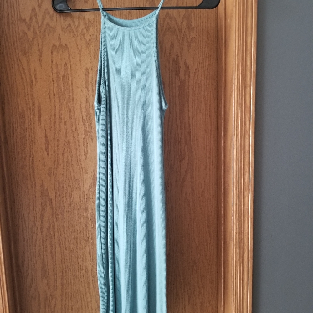 Beautiful turquoise dress! Super comfy!